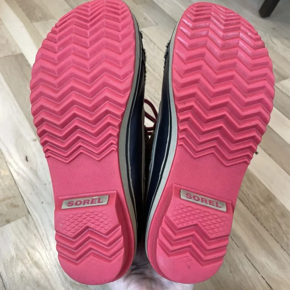 Sorel Big Girl Caribou All Weather Boots Sz 3